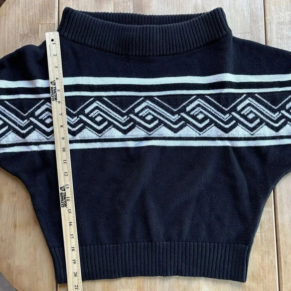 White House Black Market Alpaca Blend Off Shoulder Fuzzy Knit Womens Sweater S - Picture 9 of 13